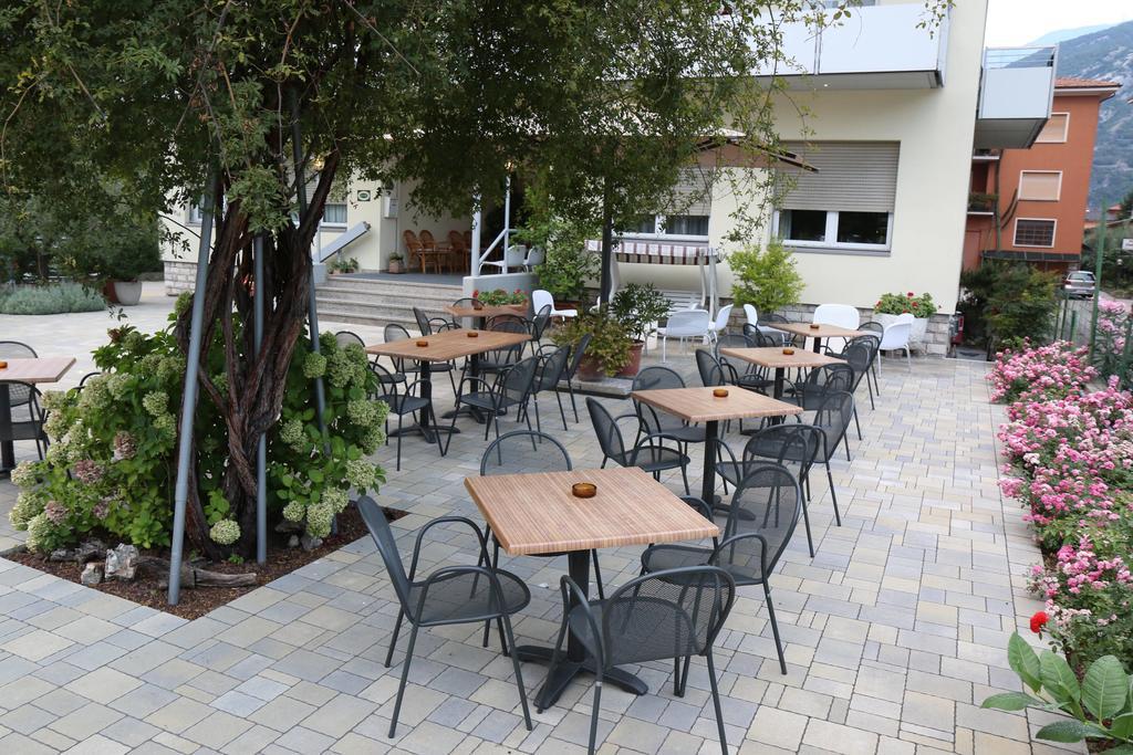 Hotel Villa Clara Torbole Sul Garda Exterior photo